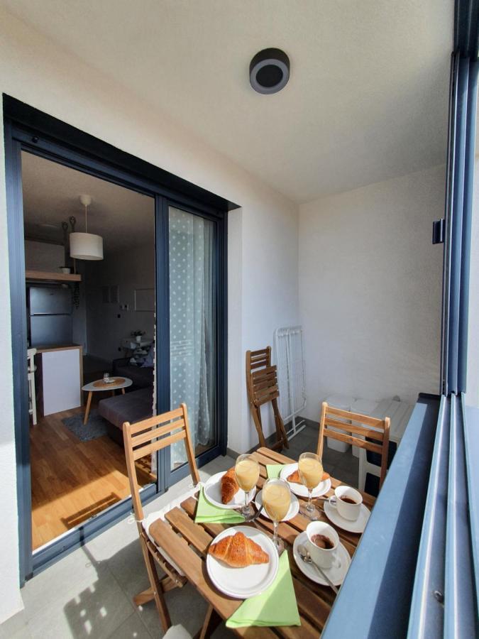 Apartament Mia Bella Pulaアパートメント エクステリア 写真