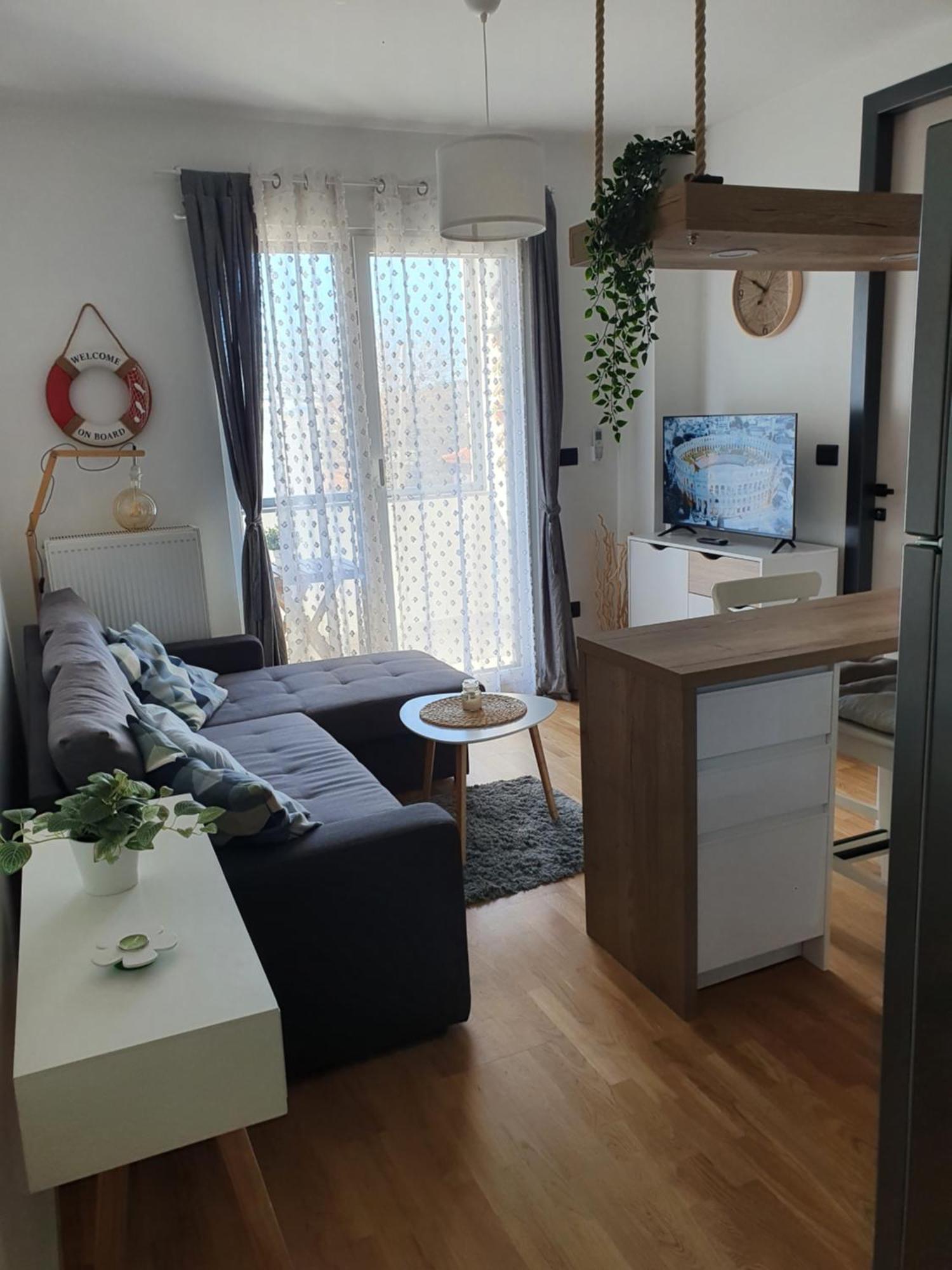 Apartament Mia Bella Pulaアパートメント エクステリア 写真