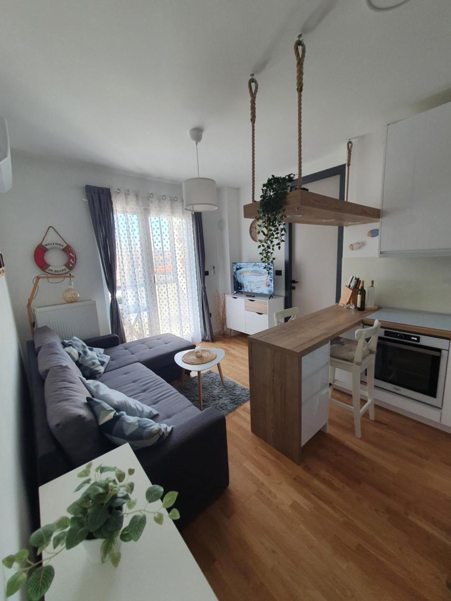 Apartament Mia Bella Pulaアパートメント エクステリア 写真